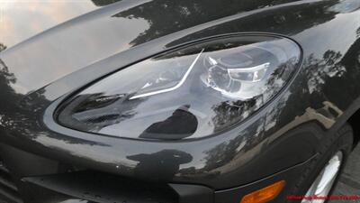 2020 Porsche Macan   - Photo 16 - South San Francisco, CA 94080