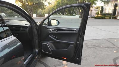 2020 Porsche Macan   - Photo 22 - South San Francisco, CA 94080