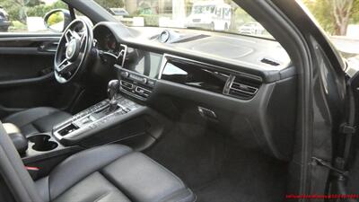 2020 Porsche Macan   - Photo 24 - South San Francisco, CA 94080