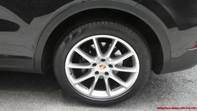 2019 Porsche Cayenne S   - Photo 42 - South San Francisco, CA 94080