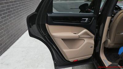 2019 Porsche Cayenne S   - Photo 24 - South San Francisco, CA 94080