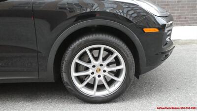 2019 Porsche Cayenne S   - Photo 38 - South San Francisco, CA 94080