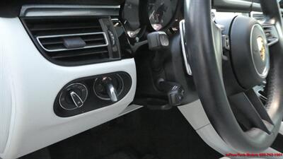 2022 Porsche Macan   - Photo 59 - South San Francisco, CA 94080