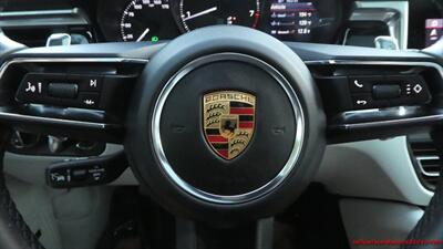 2022 Porsche Macan   - Photo 15 - South San Francisco, CA 94080