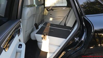 2022 Porsche Macan   - Photo 28 - South San Francisco, CA 94080