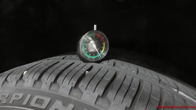 2022 Porsche Macan   - Photo 52 - South San Francisco, CA 94080