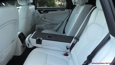 2022 Porsche Macan   - Photo 4 - South San Francisco, CA 94080