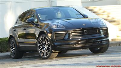 2022 Porsche Macan   - Photo 1 - South San Francisco, CA 94080
