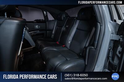 2018 Rolls-Royce Ghost Black Badge   - Photo 31 - Riviera Beach, FL 33407