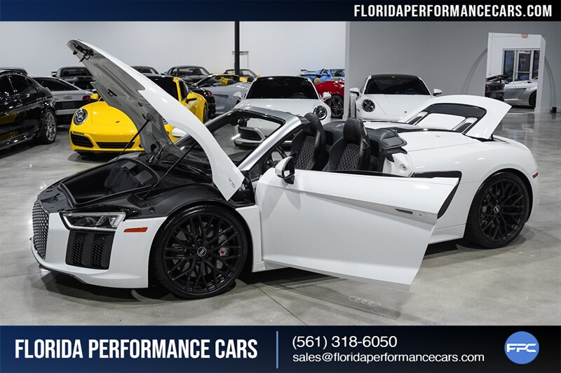 2017 Audi R8 5.2 quattro V10 Spyder   - Photo 32 - Riviera Beach, FL 33407