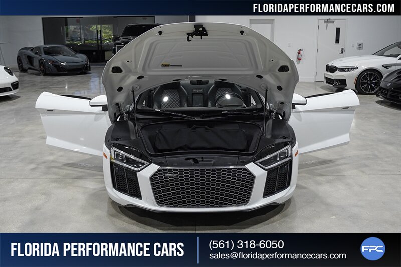 2017 Audi R8 5.2 quattro V10 Spyder   - Photo 36 - Riviera Beach, FL 33407