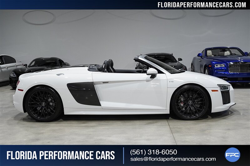 2017 Audi R8 5.2 quattro V10 Spyder   - Photo 8 - Riviera Beach, FL 33407