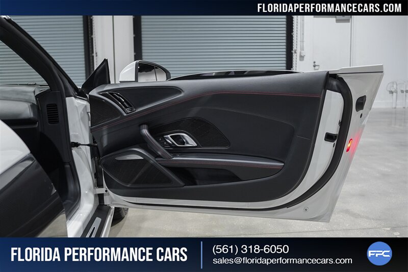 2017 Audi R8 5.2 quattro V10 Spyder   - Photo 26 - Riviera Beach, FL 33407