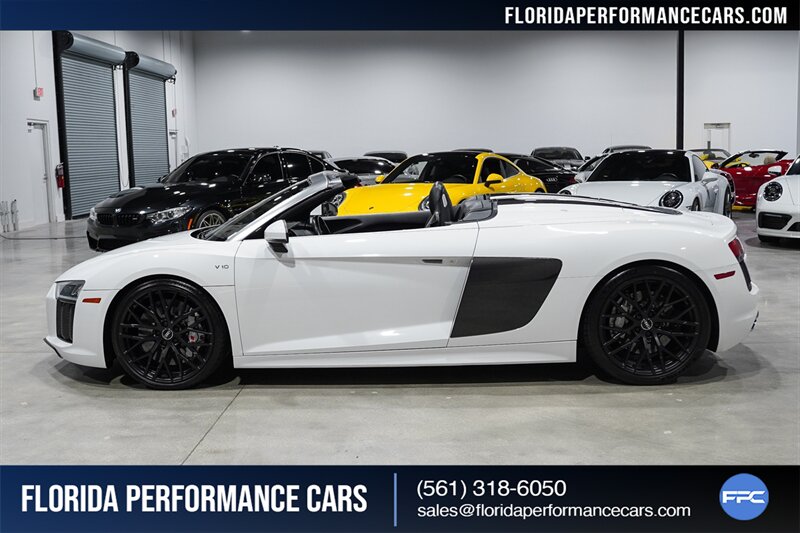 2017 Audi R8 5.2 quattro V10 Spyder   - Photo 3 - Riviera Beach, FL 33407