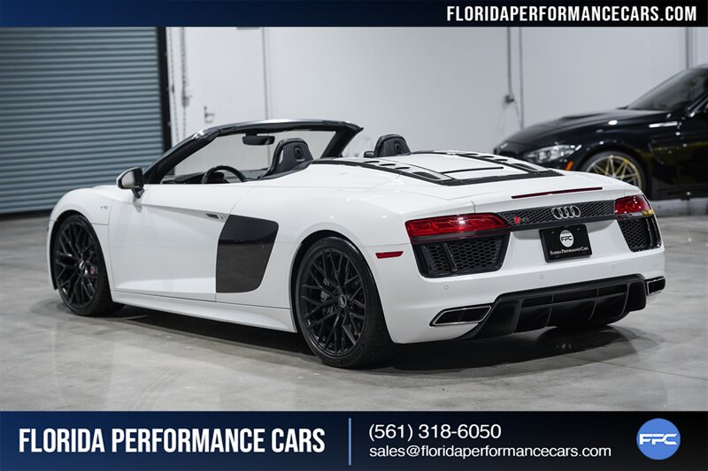 2017 Audi R8 5.2 quattro V10 Spyder   - Photo 68 - Riviera Beach, FL 33407