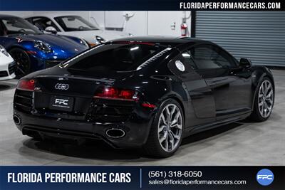 2011 Audi R8 5.2 quattro   - Photo 6 - Riviera Beach, FL 33407