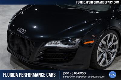 2011 Audi R8 5.2 quattro   - Photo 11 - Riviera Beach, FL 33407