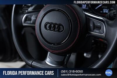 2011 Audi R8 5.2 quattro   - Photo 47 - Riviera Beach, FL 33407