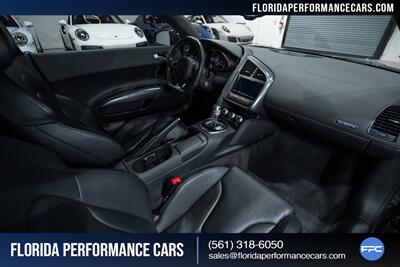 2011 Audi R8 5.2 quattro   - Photo 28 - Riviera Beach, FL 33407