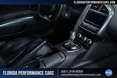 2011 Audi R8 5.2 quattro   - Photo 56 - Riviera Beach, FL 33407