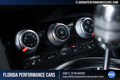2011 Audi R8 5.2 quattro   - Photo 53 - Riviera Beach, FL 33407