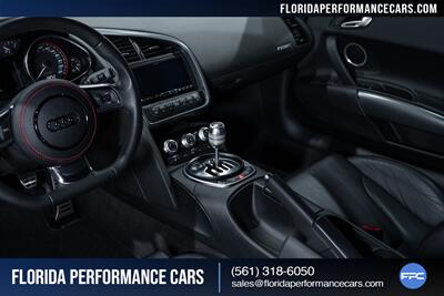 2011 Audi R8 5.2 quattro   - Photo 49 - Riviera Beach, FL 33407