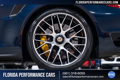 2015 Porsche 911 Turbo S   - Photo 13 - Riviera Beach, FL 33407