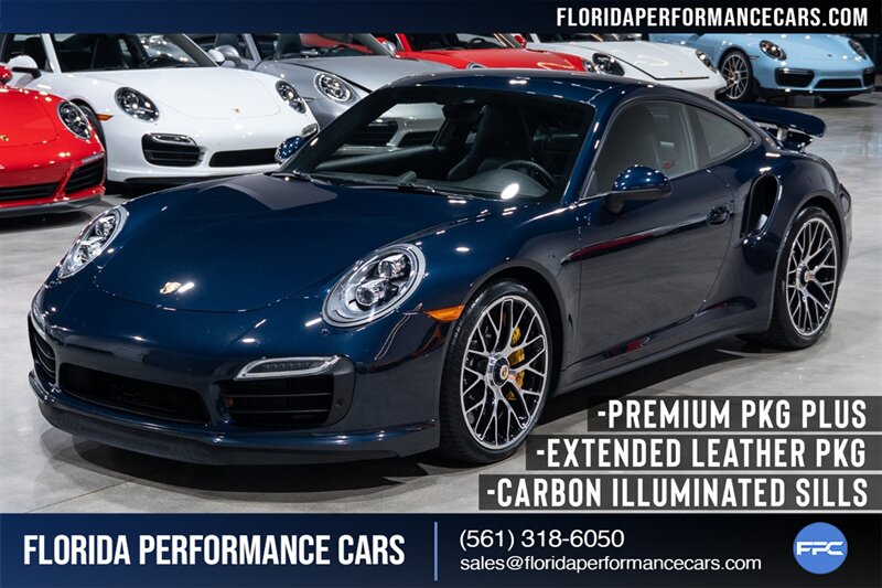 2015 Porsche 911 Turbo S  