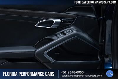 2015 Porsche 911 Turbo S   - Photo 24 - Riviera Beach, FL 33407