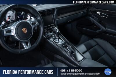 2015 Porsche 911 Turbo S   - Photo 48 - Riviera Beach, FL 33407
