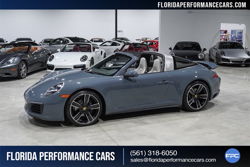 2017 Porsche 911 Targa 4   - Photo 2 - Riviera Beach, FL 33407