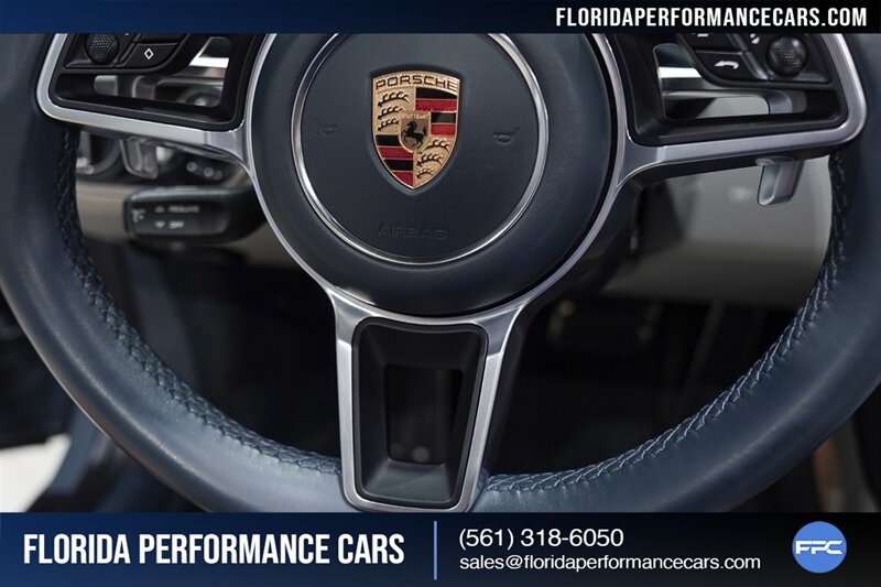 2017 Porsche 911 Targa 4   - Photo 47 - Riviera Beach, FL 33407