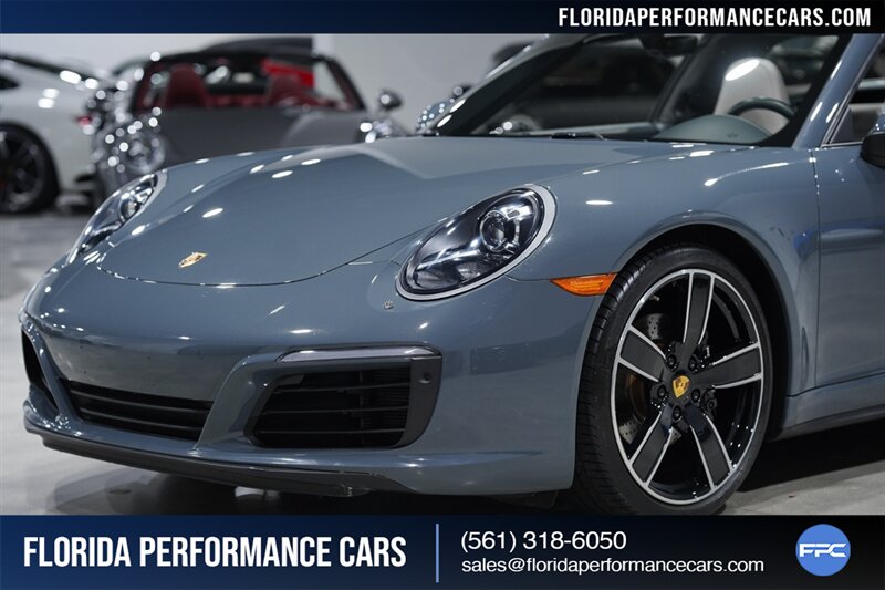 2017 Porsche 911 Targa 4   - Photo 60 - Riviera Beach, FL 33407