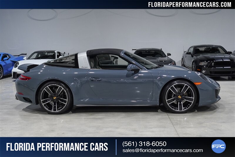 2017 Porsche 911 Targa 4   - Photo 66 - Riviera Beach, FL 33407