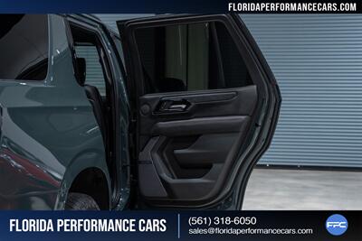 2025 GMC Yukon AT4 Ultimate   - Photo 31 - Riviera Beach, FL 33407