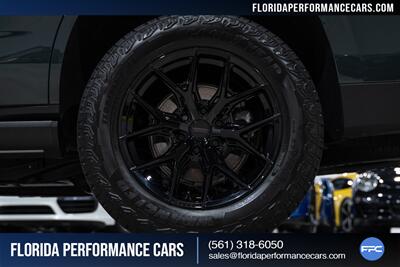 2025 GMC Yukon AT4 Ultimate   - Photo 12 - Riviera Beach, FL 33407