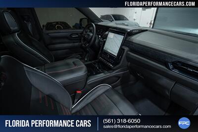 2025 GMC Yukon AT4 Ultimate   - Photo 35 - Riviera Beach, FL 33407