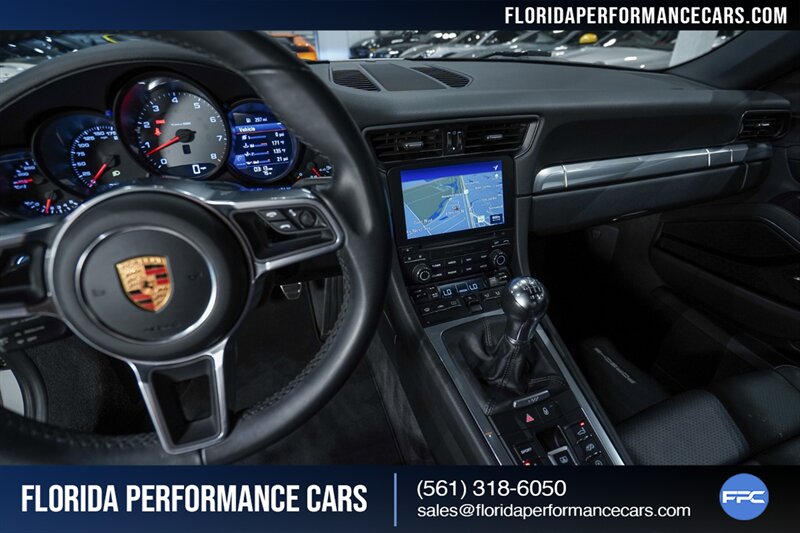 2017 Porsche 911 Carrera S   - Photo 22 - Riviera Beach, FL 33407