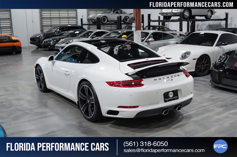 2017 Porsche 911 Carrera S   - Photo 4 - Riviera Beach, FL 33407