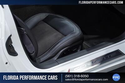 2016 Chevrolet Corvette Z06   - Photo 33 - Riviera Beach, FL 33407
