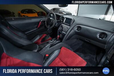 2016 Nissan GT-R NISMO   - Photo 29 - Riviera Beach, FL 33407