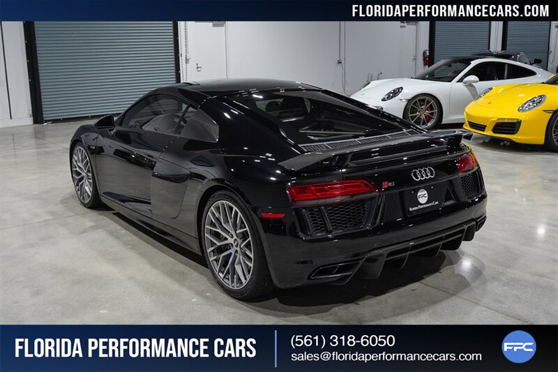 2017 Audi R8 5.2 quattro V10 Plus   - Photo 4 - Riviera Beach, FL 33407