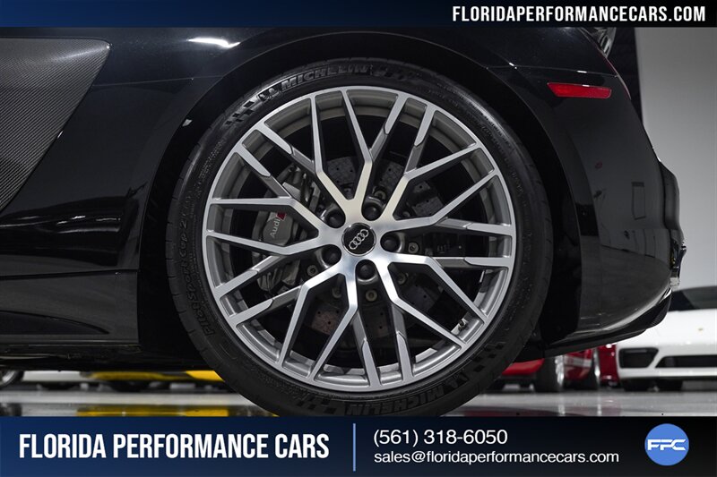 2017 Audi R8 5.2 quattro V10 Plus   - Photo 12 - Riviera Beach, FL 33407