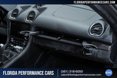 2020 Porsche 718 Cayman GT4   - Photo 57 - Riviera Beach, FL 33407
