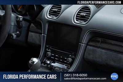 2020 Porsche 718 Cayman GT4   - Photo 56 - Riviera Beach, FL 33407