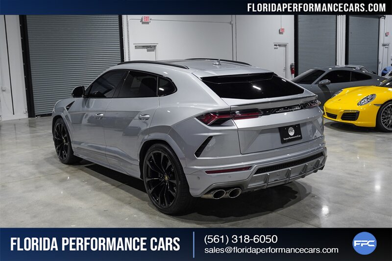 2021 Lamborghini Urus   - Photo 4 - Riviera Beach, FL 33407