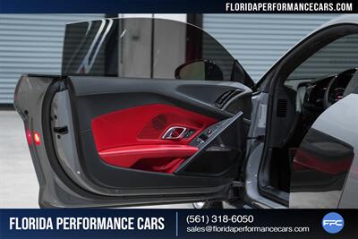 2018 Audi R8 5.2 V10 RWS   - Photo 24 - Riviera Beach, FL 33407