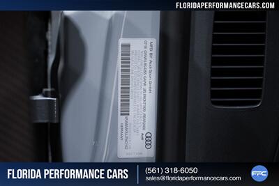 2018 Audi R8 5.2 V10 RWS   - Photo 30 - Riviera Beach, FL 33407