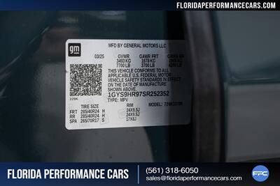 2025 Cadillac Escalade-V   - Photo 40 - Riviera Beach, FL 33407