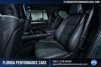 2025 Cadillac Escalade-V   - Photo 29 - Riviera Beach, FL 33407